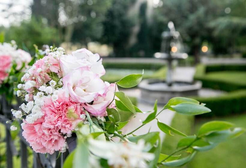 Отель Relais Il Postiglione  Antica Posta Dei Chigi