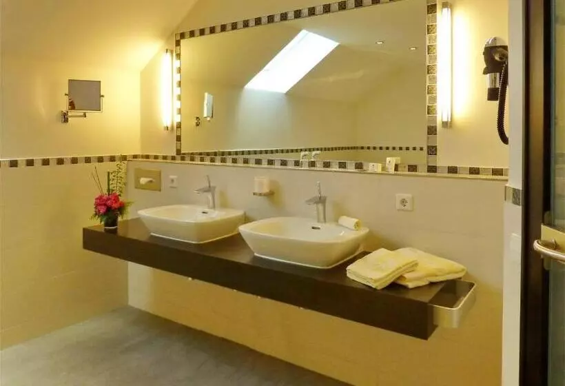 בית מלון כפרי Sonne Garni