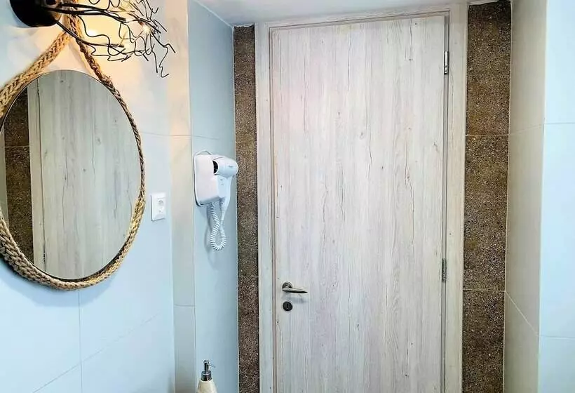 Hotel Semiramis Guesthouse