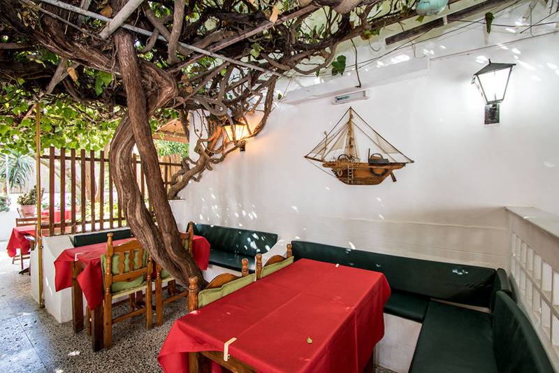 בית מלון כפרי Semiramis Guesthouse