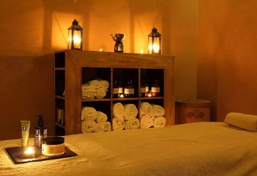 Sikyon Coast Hotel And Resort