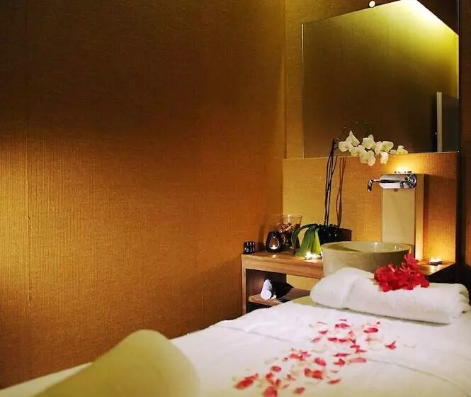 Sikyon Coast Hotel And Resort