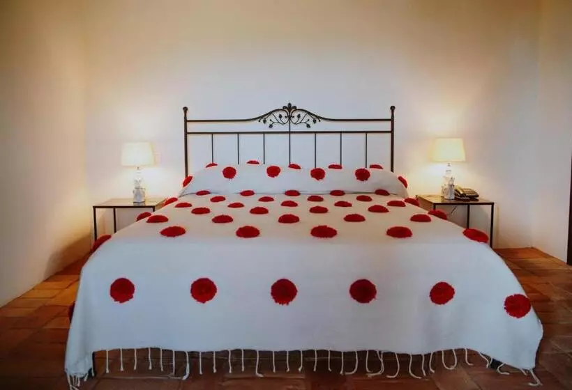 ホテル Tenuta Pianirossi