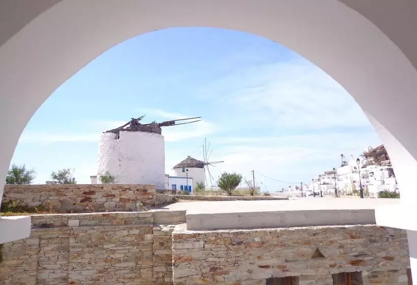 هتل The Windmills