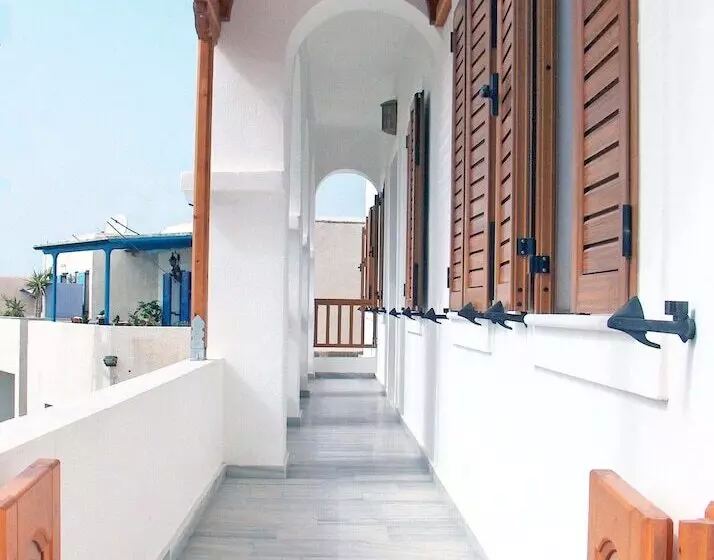 هتل The Windmills