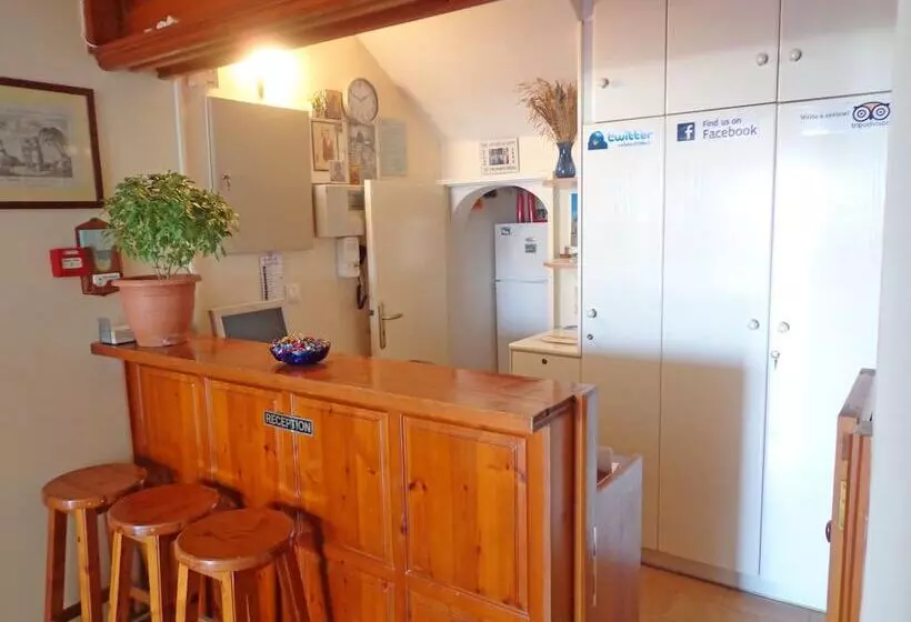 هتل The Windmills