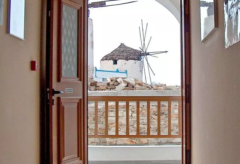 هتل The Windmills