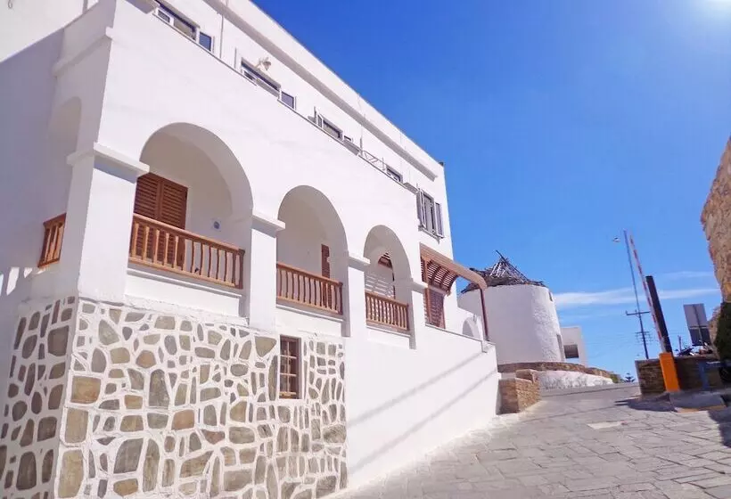 هتل The Windmills