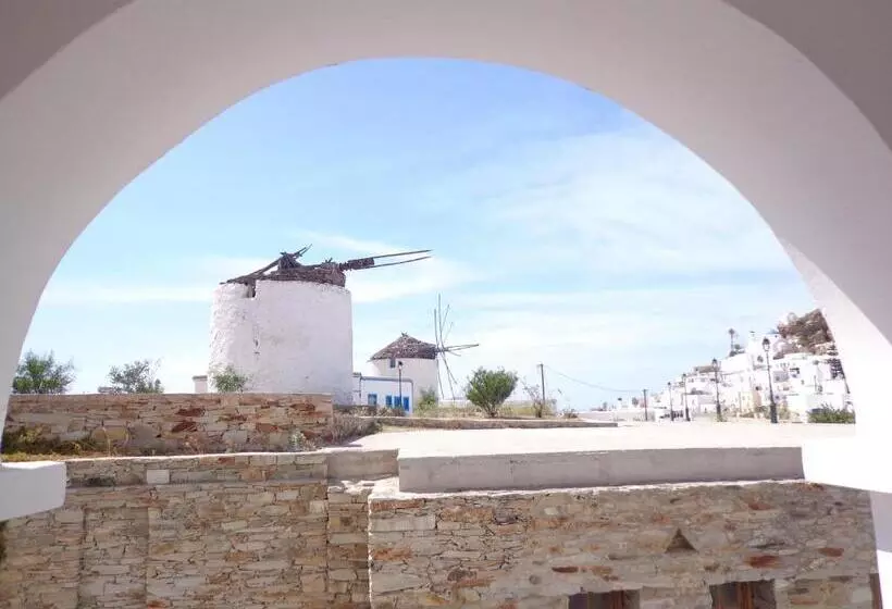 هتل The Windmills