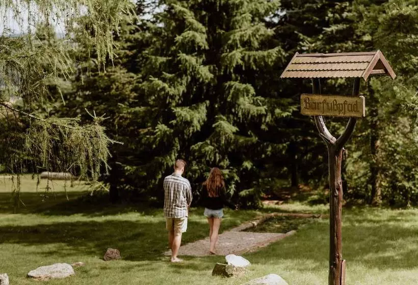 Waldhotel Kreuztanne