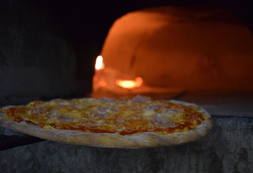 Отель Zum Goldenen Wagen