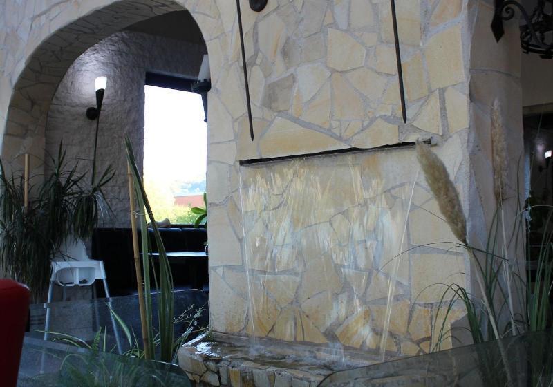 Отель Zum Goldenen Wagen