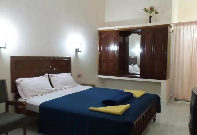پانسیون Marina Guest House