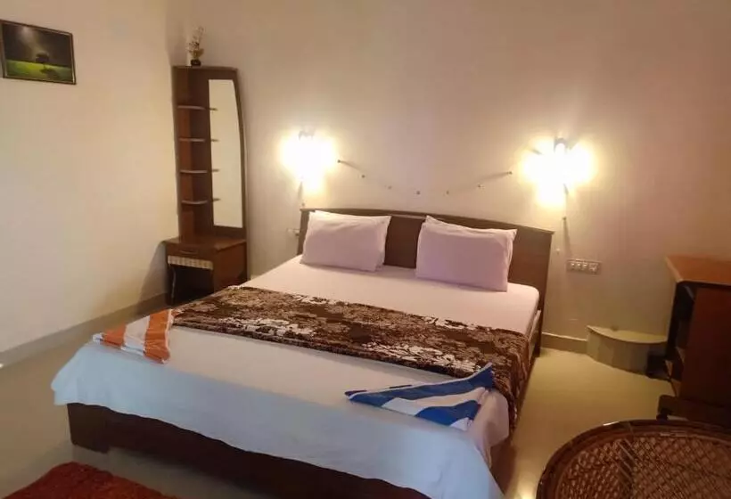 پانسیون Marina Guest House