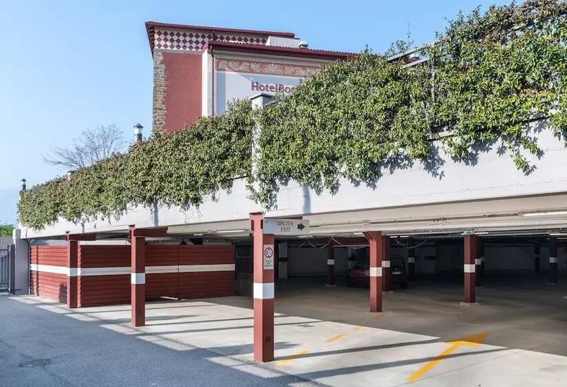 Резиденция Borgo Brianteo