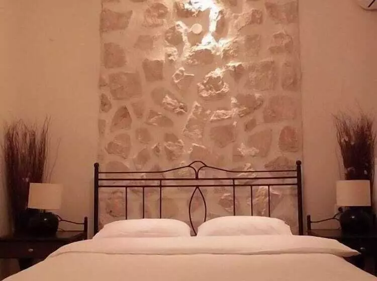 Villa Del Lago Boutique