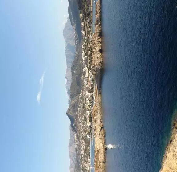 Appartement T4 Très Bien Situé Et Climatisé