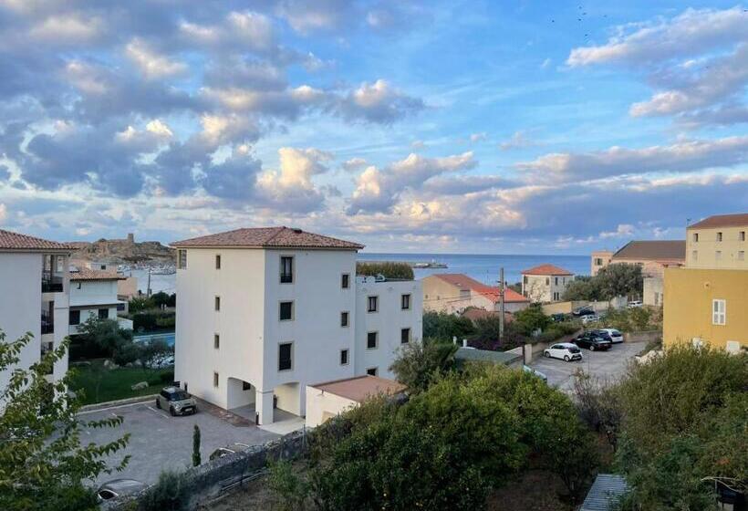 Appartement T4 Très Bien Situé Et Climatisé