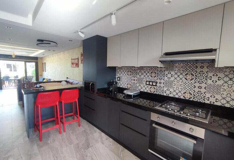 Beach House In Ksar Rimal