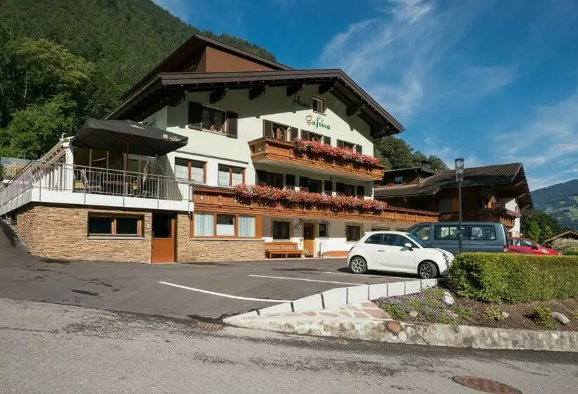 Aamiaismajoitus (B&B) Haus Gafrina
