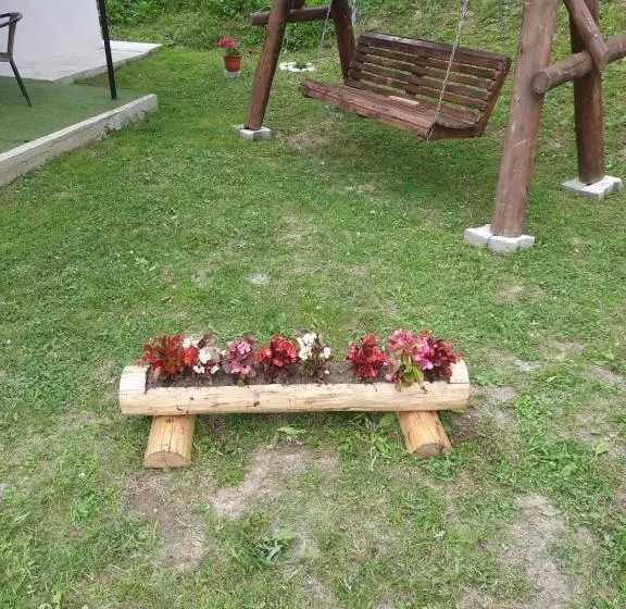 Casa Poiana Largului