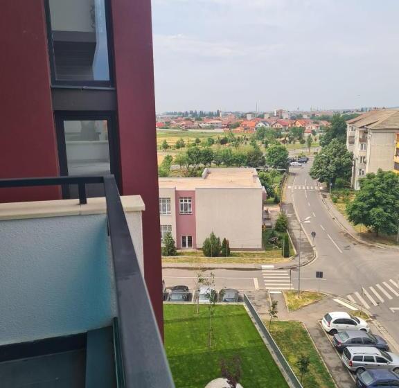 Christopher Apartment