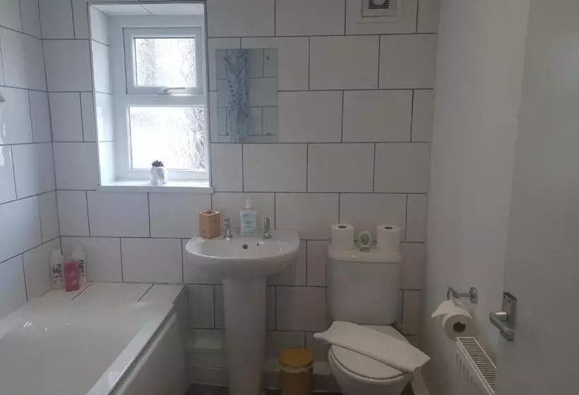 Cozy Crib 1 Bed Studio