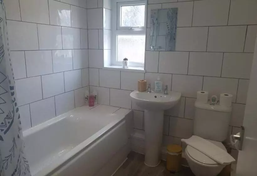 Cozy Crib 1 Bed Studio