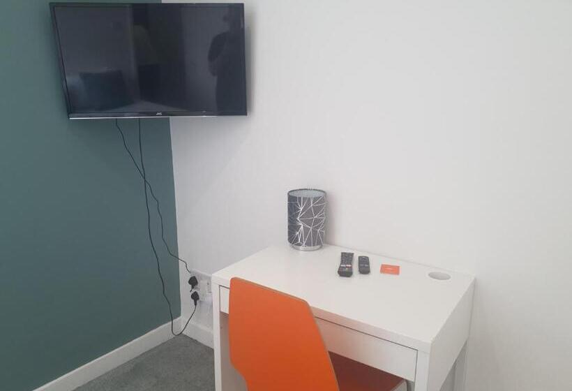 Cozy Crib   1 Bed Studio