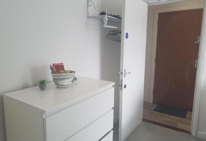 Cozy Crib   1 Bed Studio