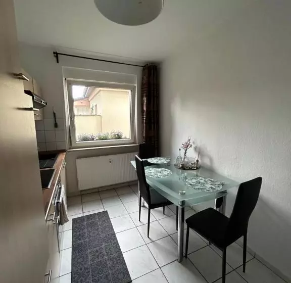 Gemütlich Eingerichtete 2 Zimmer Wohnung In Duisburg Meiderich