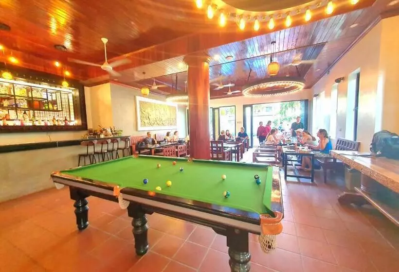ホテル Darling Pub Hostel