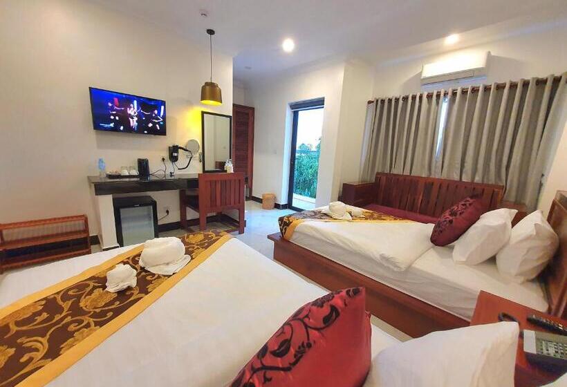 هتل Darling Pub Hostel