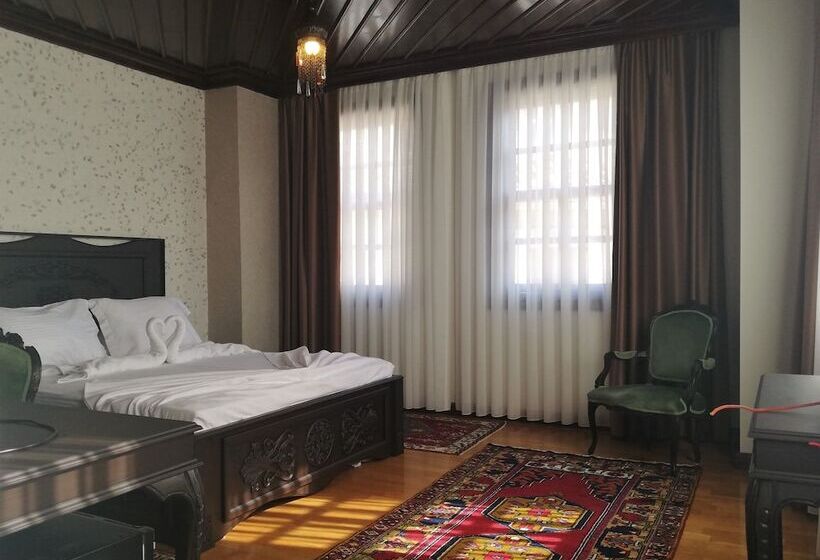 هتل Woo Town Suites