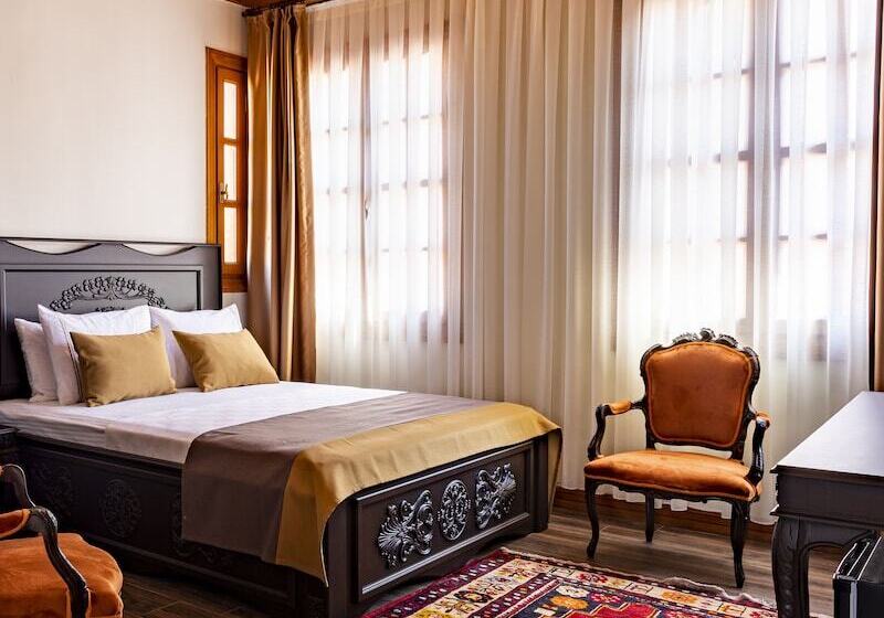 هتل Woo Town Suites