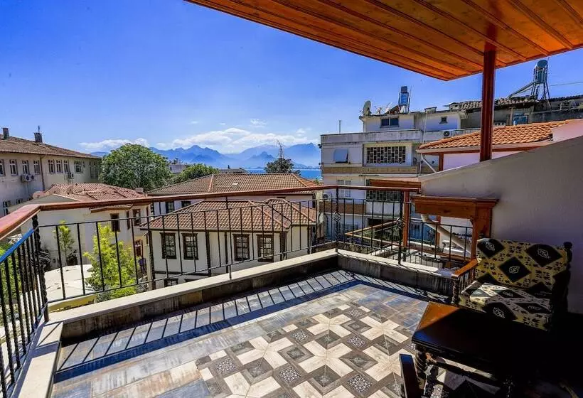 ホテル Woo Town Suites