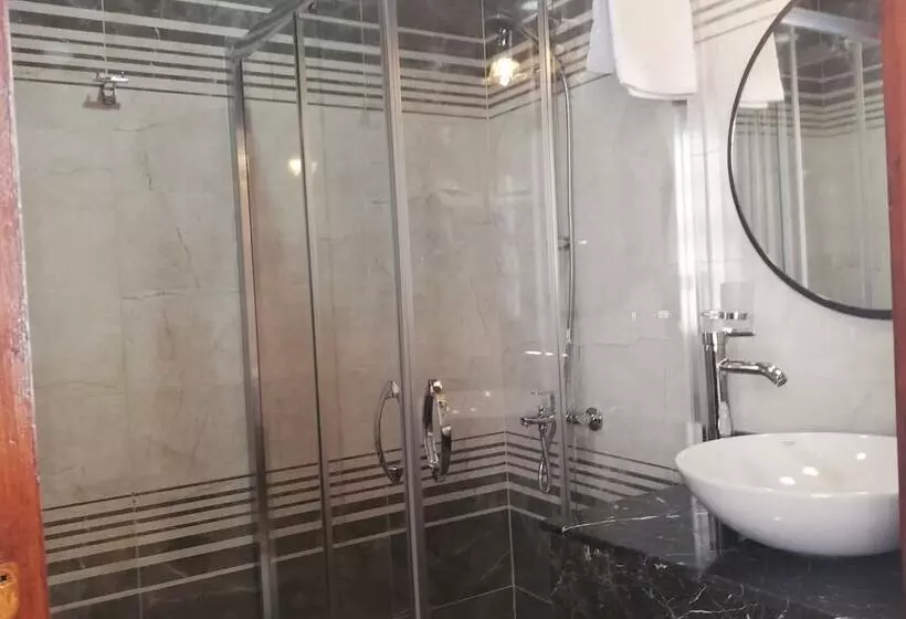 ホテル Woo Town Suites