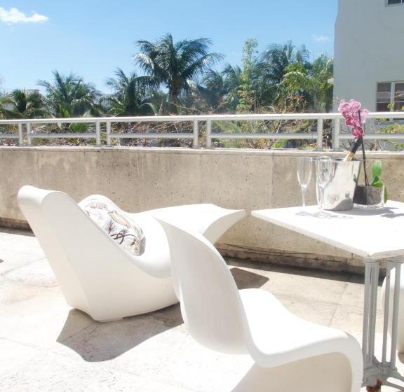 בית מלון כפרי The Astor By Luxurban