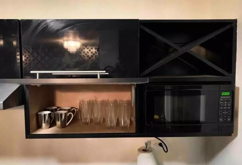 New House / Vip / 1 Block To The Beach