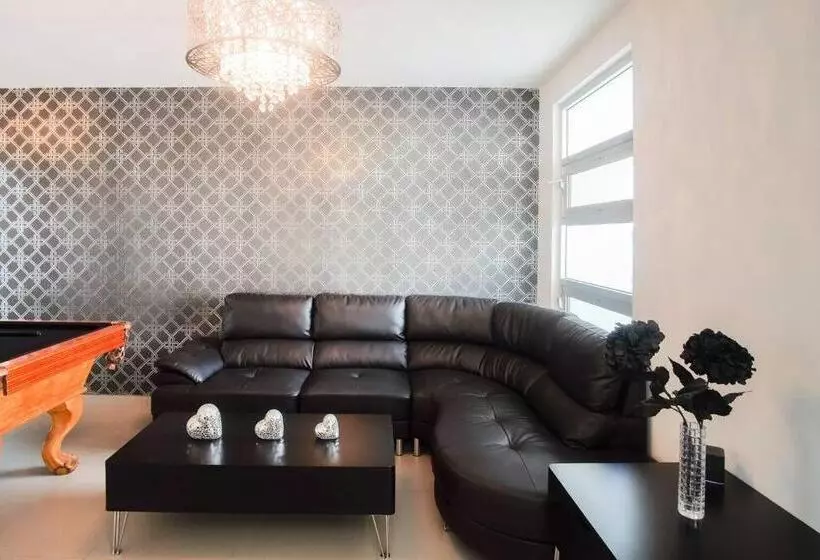 New House / Vip / 1 Block To The Beach