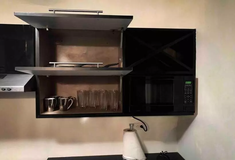 New House / Vip / 1 Block To The Beach