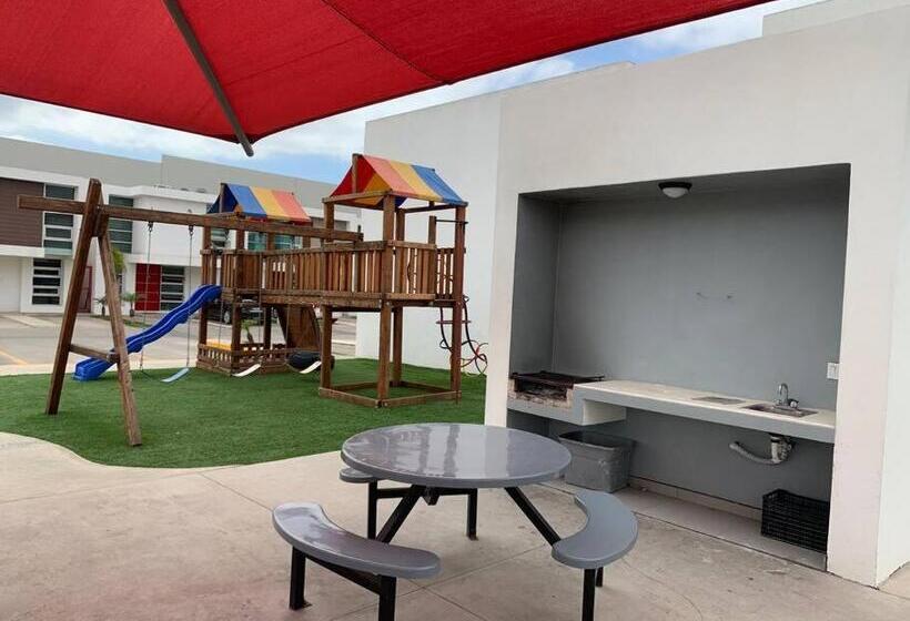 New House / Vip / 1 Block To The Beach