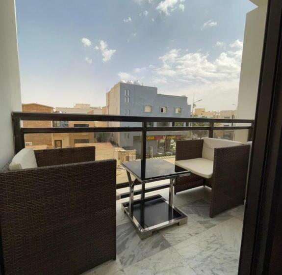 فندق السليمانيه والرمال الزرقاء