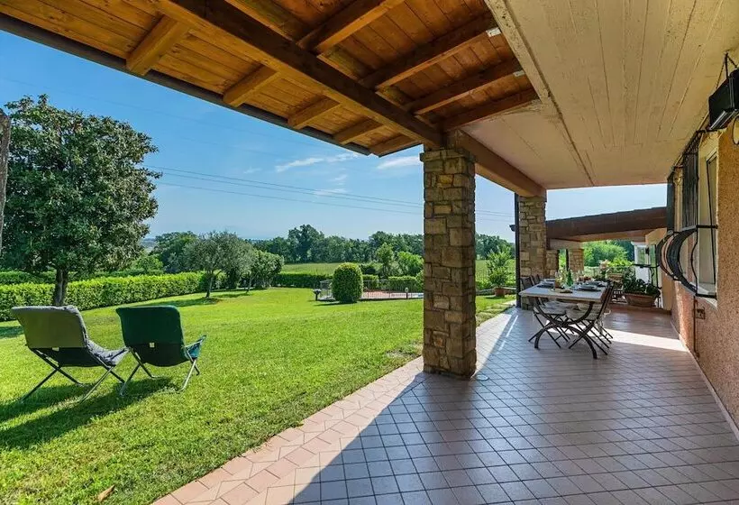 Casa Alba Con Giardino E Patio By Wonderful Italy