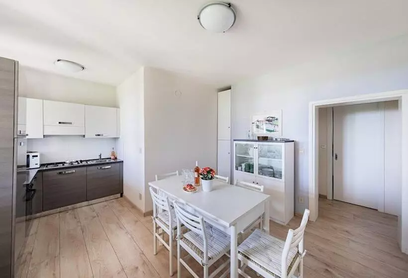 Casa Alba Con Giardino E Patio By Wonderful Italy