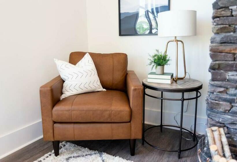 Franklin At M&p   View Of Main Street