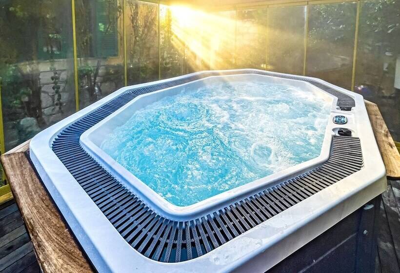 Banana Alaçatı Wellness Hotel Adults Only