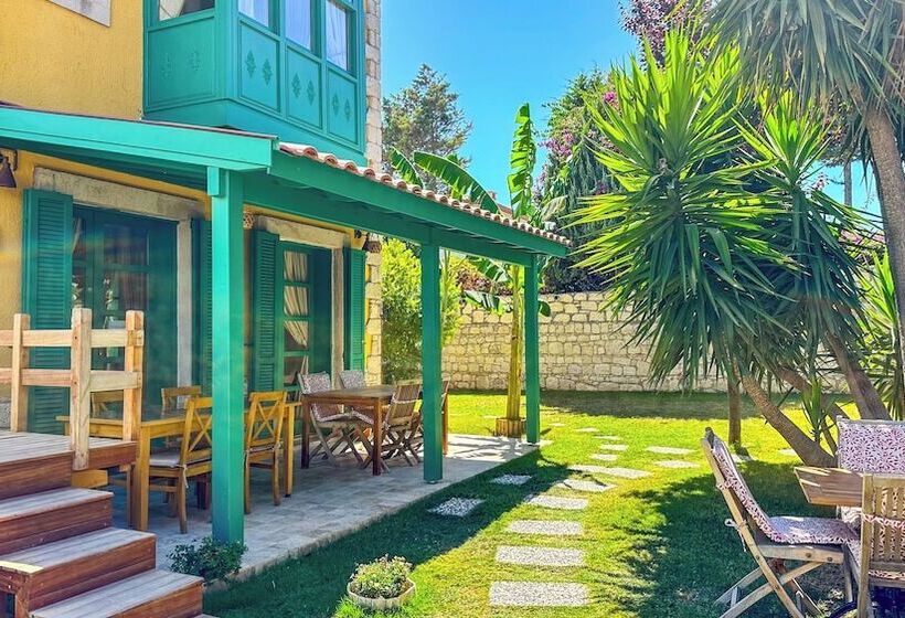 Banana Alaçatı Wellness Hotel Adults Only