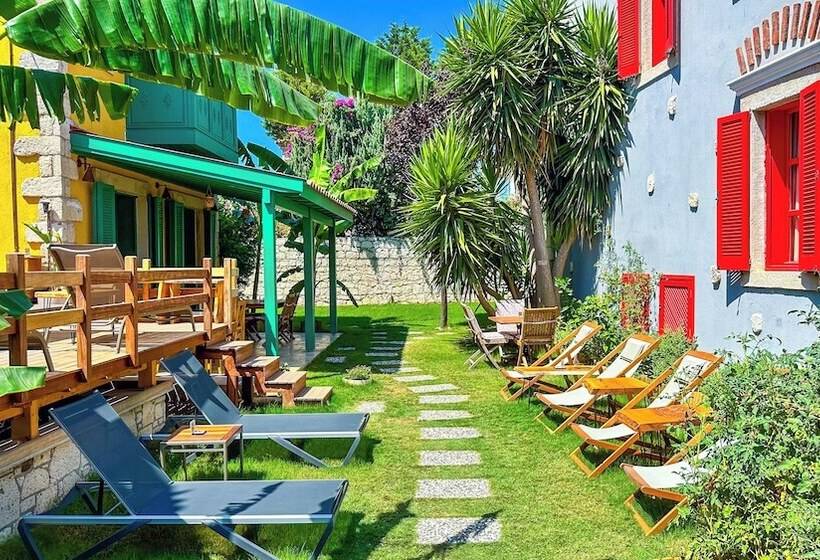 Banana Alaçatı Wellness Hotel Adults Only