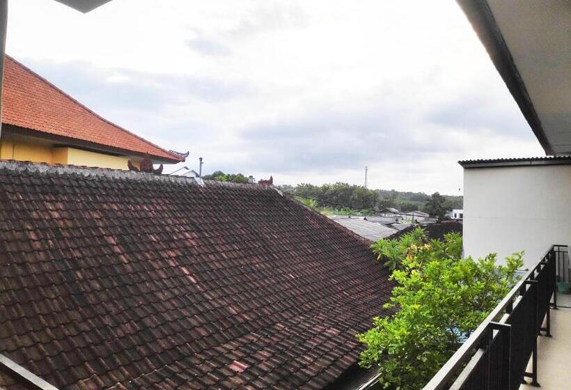 Отель Spot On 90962 Sedana House